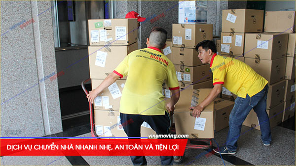 Đội ngũ dịch vụ chuyển nhà Vinamoving làm việc bằng cả trách nhiệm và uy tín