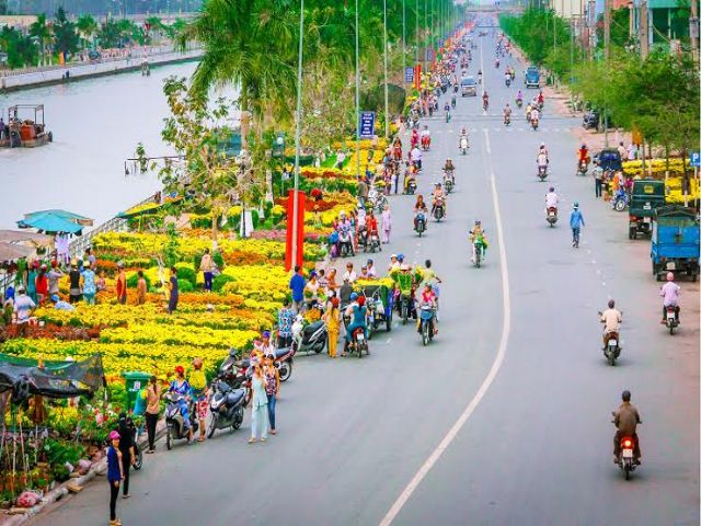 Từ Hà Nội đi Hậu Giang bao nhiêu km?