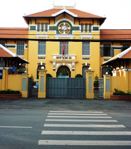 10 ngôi trường cổ kính tuyệt đẹp ở Việt Nam
