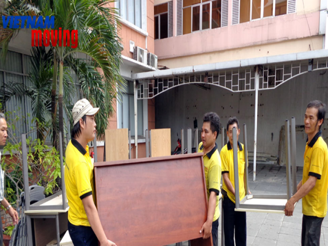 Cách dọn nhà mới an toàn khi trời mưa hình 4