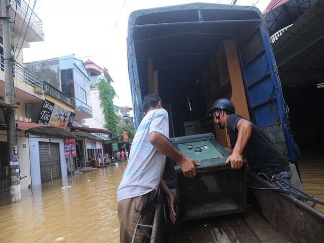 Cách vận chuyển nhà khi bị mưa ngập triều cường hình 1